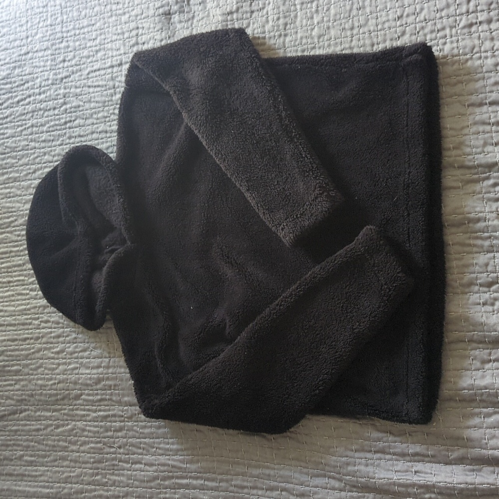 Fleece hooded top